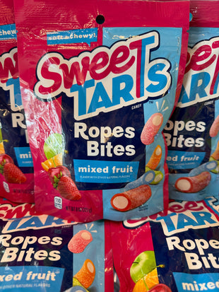Sweet Tars Ropes Bites mixes fruit