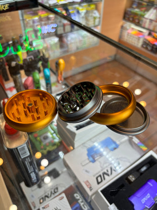 Grinder Grande Metalico de 3 Pisos ovalado