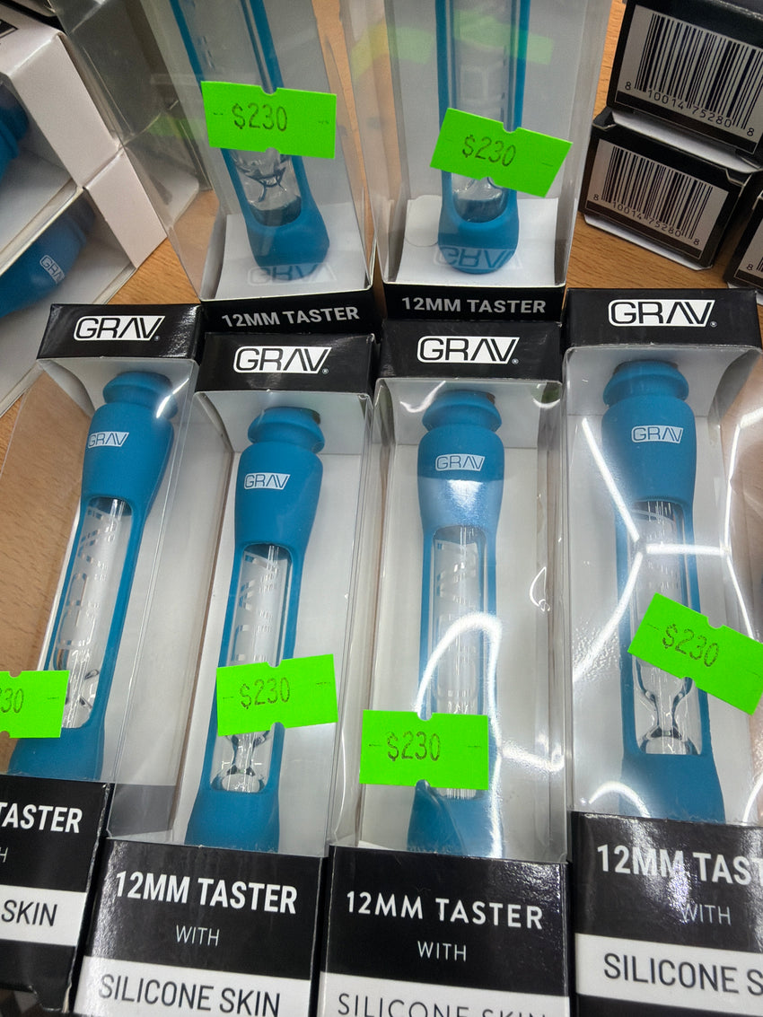 GRAV 12mm Taster Hitter con cubierta de silicon Azul